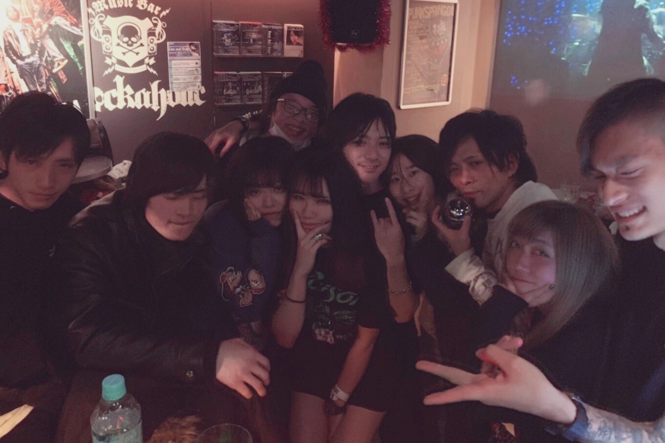 https://bar-rockaholic.jp/shibuya/blog/0B07FC40-2573-4543-8BF3-9685DEDA61B1.jpeg
