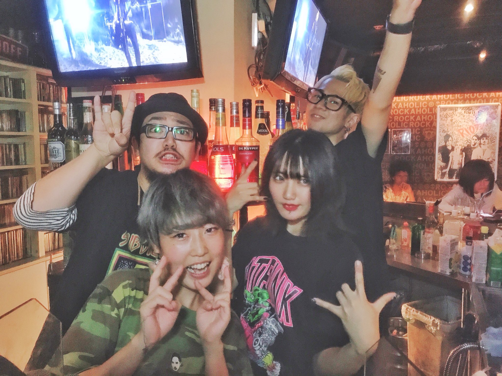 https://bar-rockaholic.jp/shibuya/blog/223915D5-4DBE-422D-AD93-D428555BF4C3.jpeg