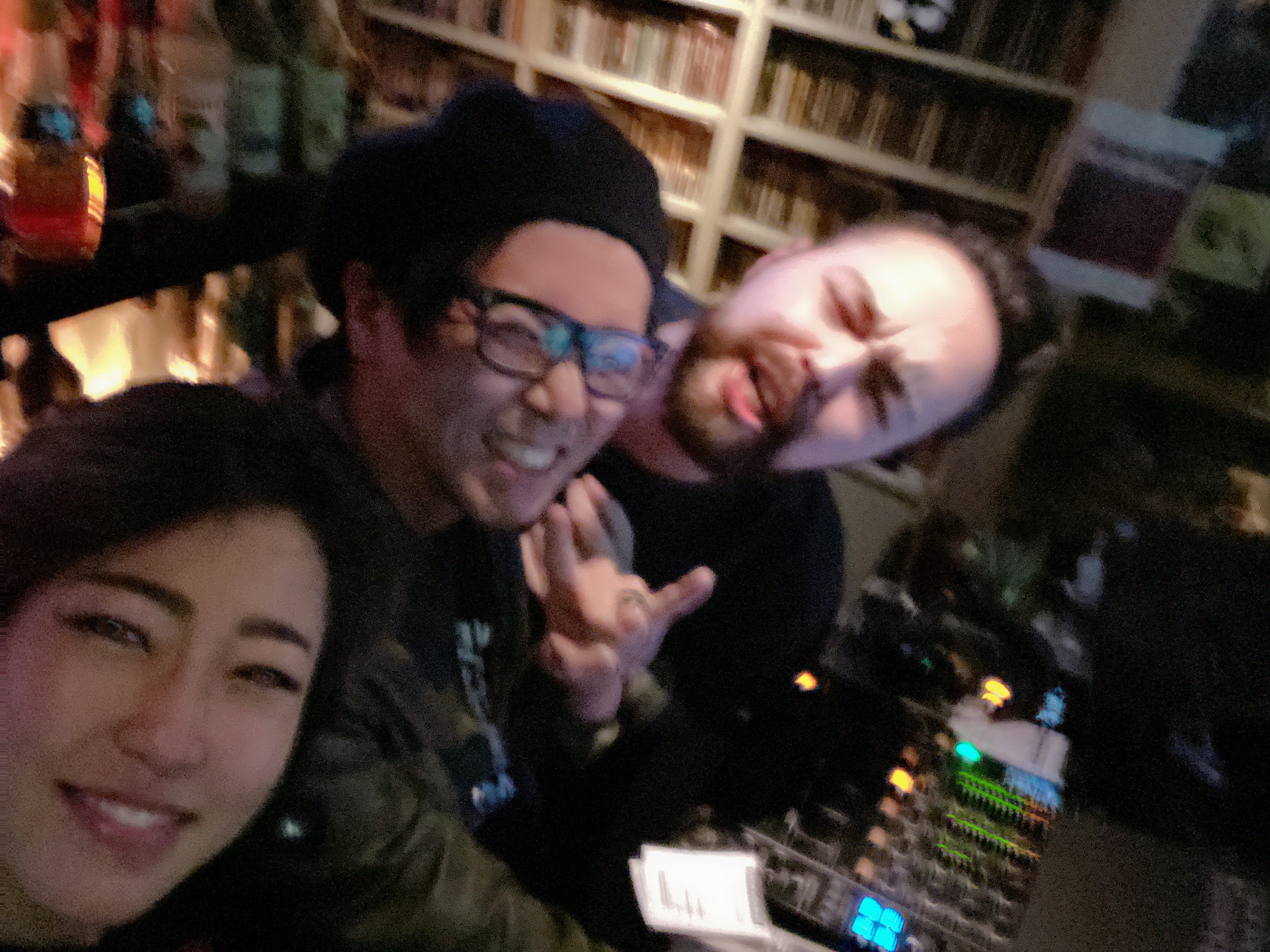 https://bar-rockaholic.jp/shibuya/blog/369973FE-8305-4D13-AC53-B84AFFC4E25E.jpeg