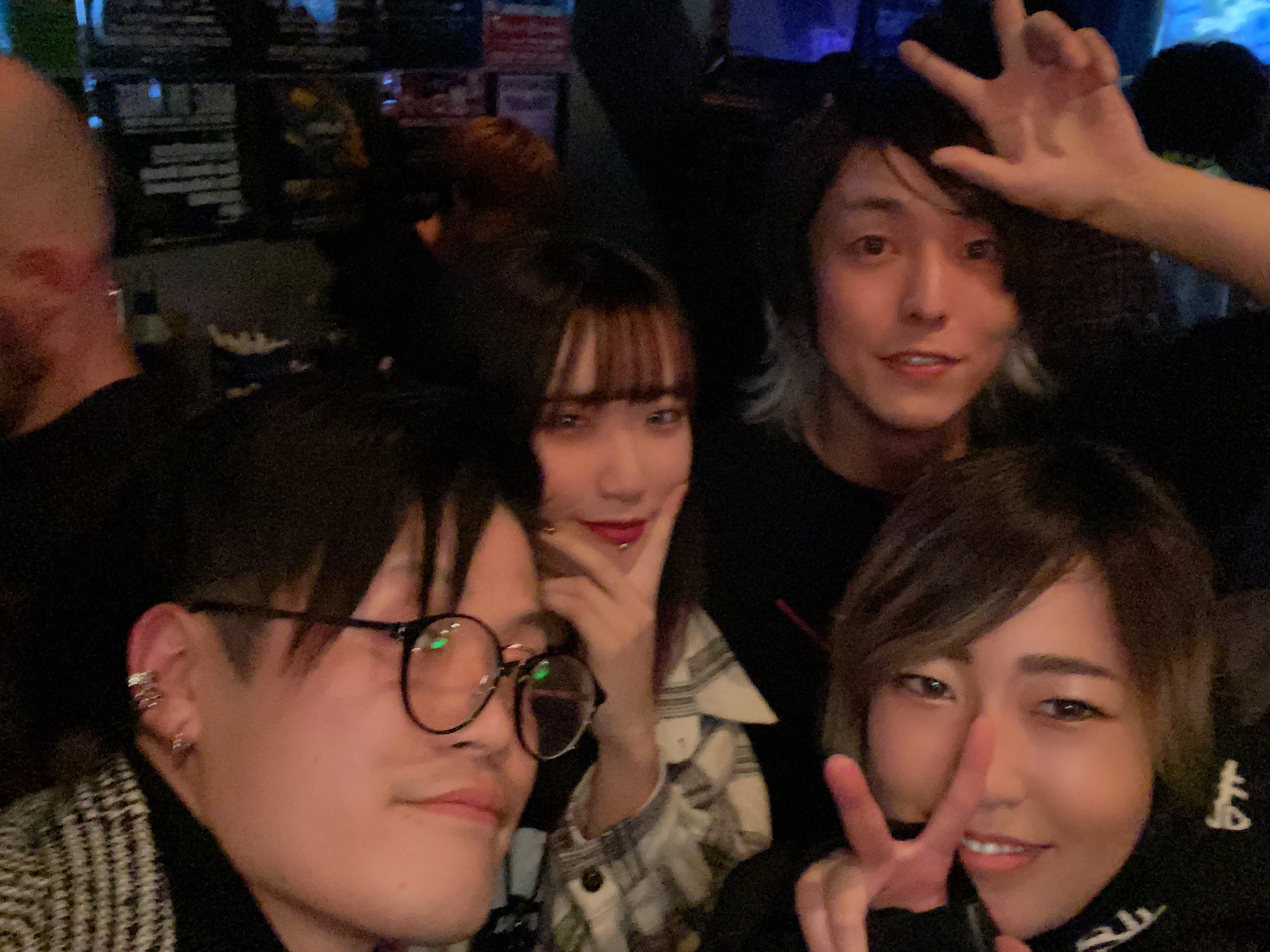 https://bar-rockaholic.jp/shibuya/blog/55AAFC99-844D-4A83-A6A7-305D6B74B56B.jpeg