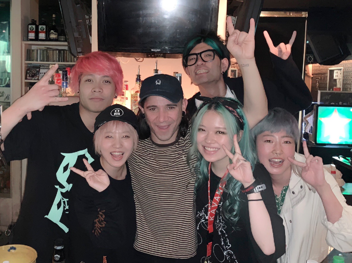 https://bar-rockaholic.jp/shibuya/blog/901D2AD5-8406-4FEB-927D-D2E3B5C6193F.jpeg