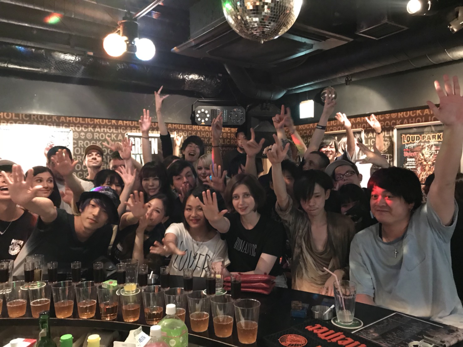 https://bar-rockaholic.jp/shibuya/blog/9B9AA626-5673-4972-A872-F62882F0B56C.jpeg