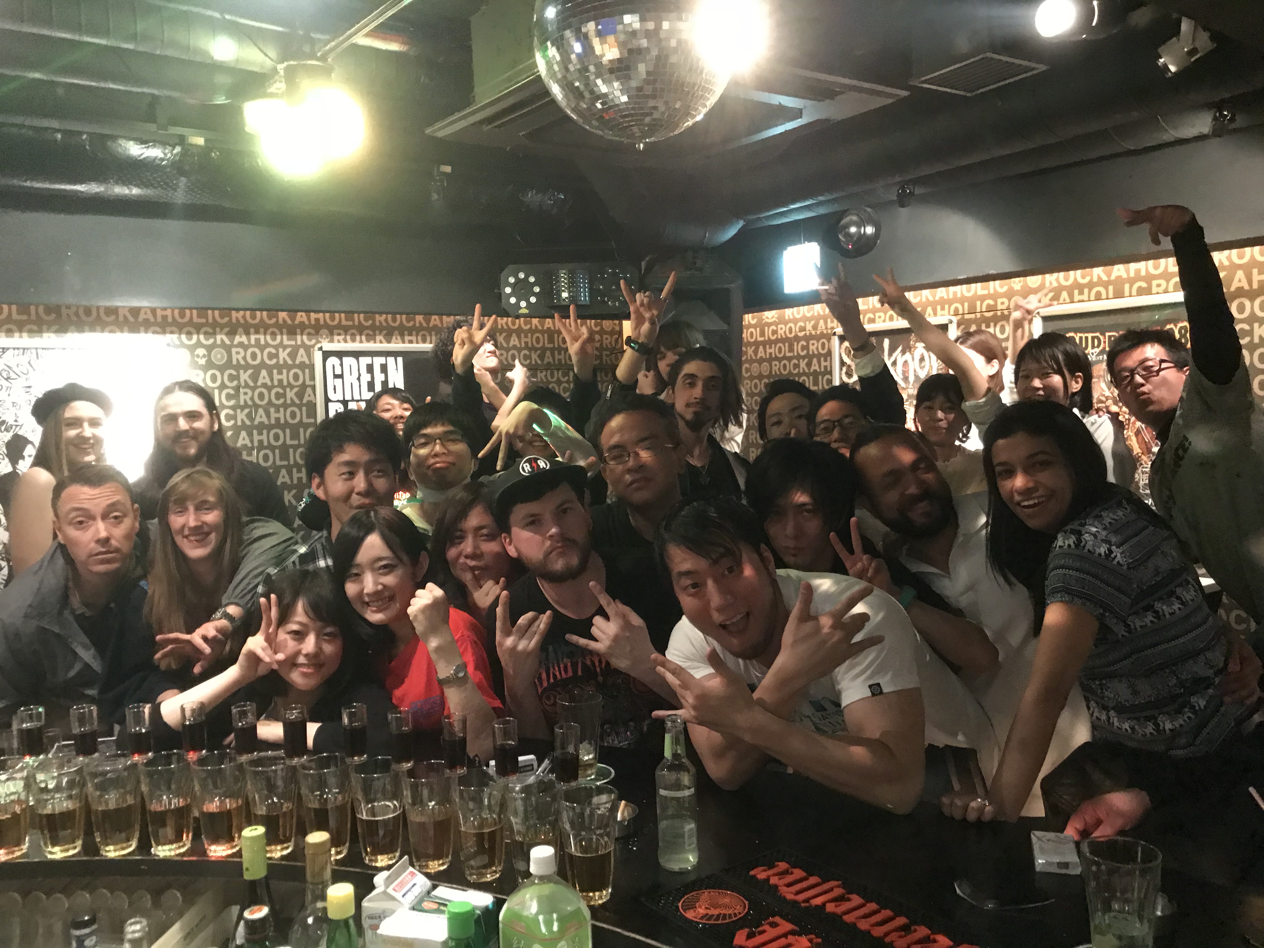 https://bar-rockaholic.jp/shibuya/blog/9CD06183-EFF7-4C16-8F73-048B71BFDE95.jpeg