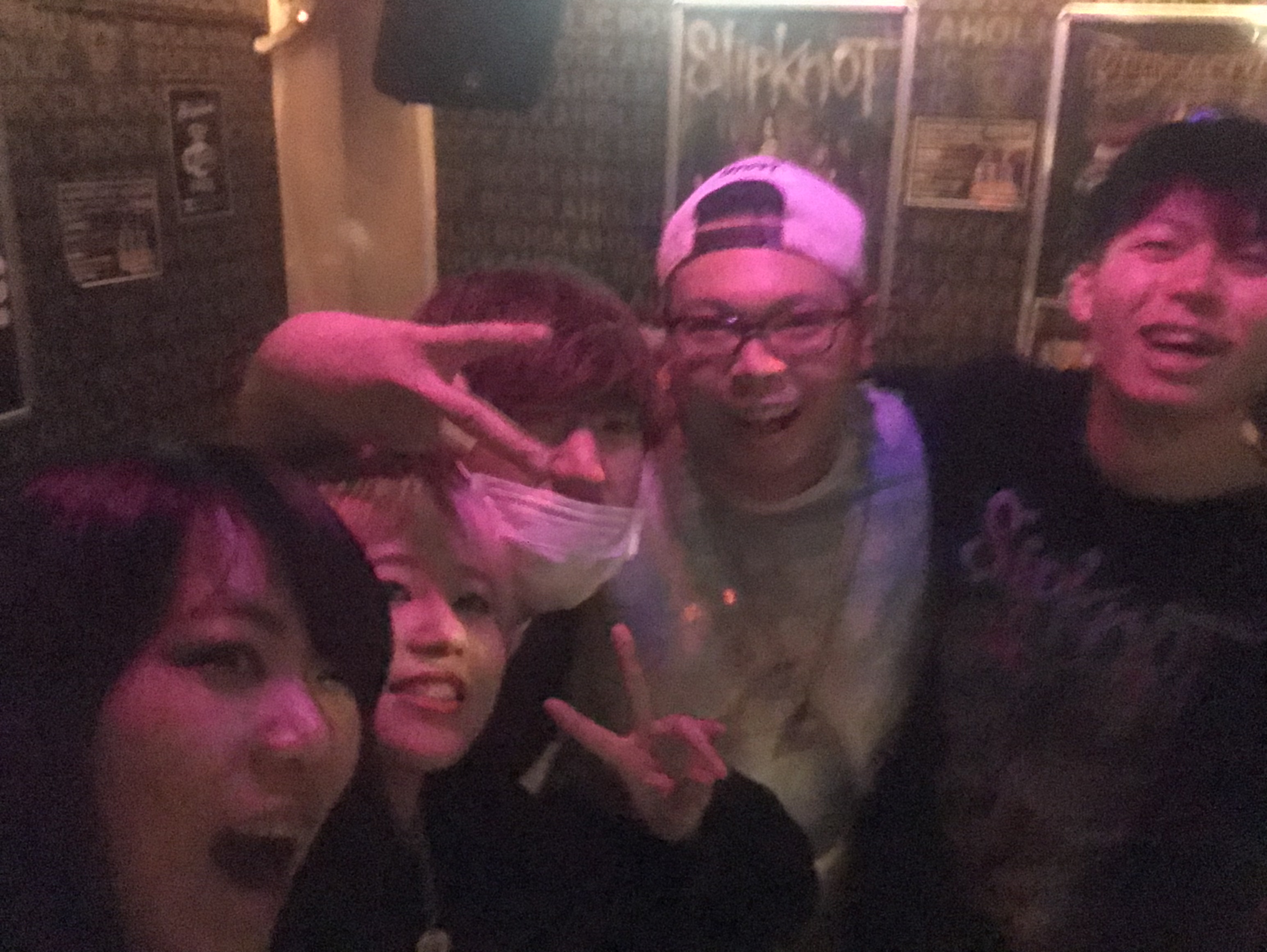https://bar-rockaholic.jp/shibuya/blog/CE87699A-2F7F-4397-8753-B356A3A82A60.jpeg