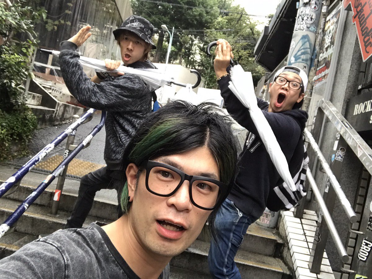 https://bar-rockaholic.jp/shibuya/blog/DMZ4qpRVoAAs-_h.jpg