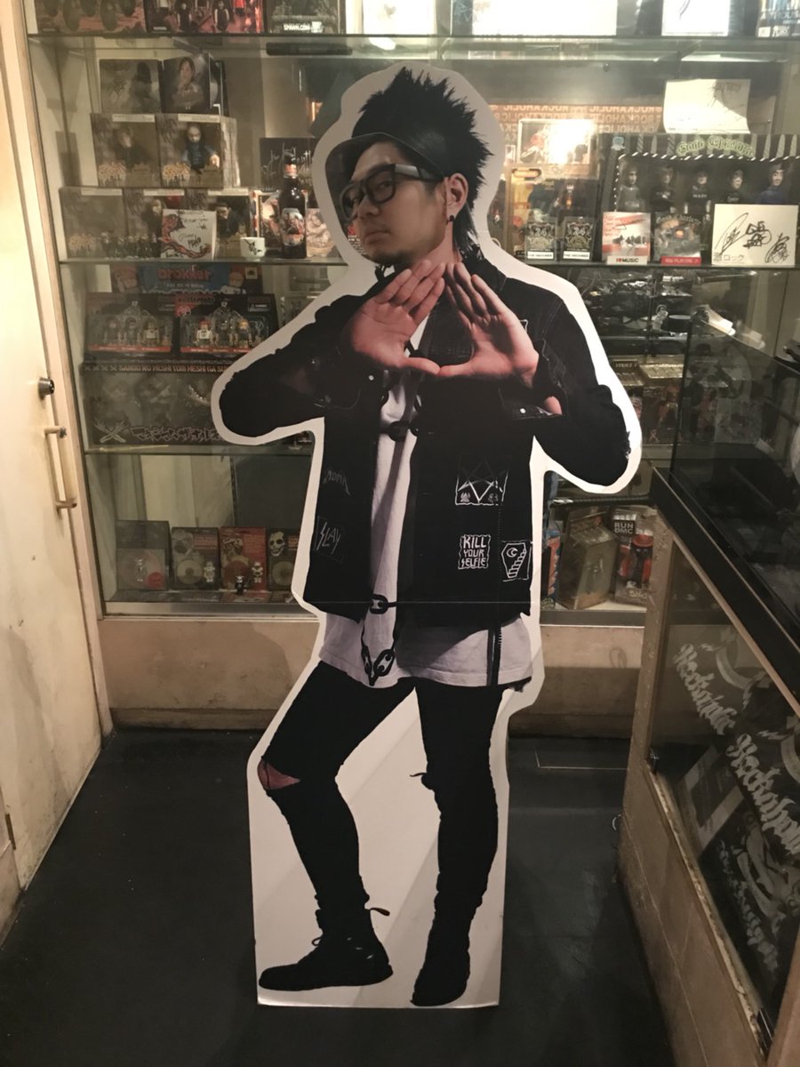 https://bar-rockaholic.jp/shibuya/blog/DoFNjfyVsAIHOB5.jpg