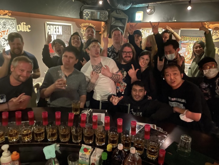 https://bar-rockaholic.jp/shibuya/blog/EB7681F7-1399-44DA-86DD-597DEFFFCD26.jpeg