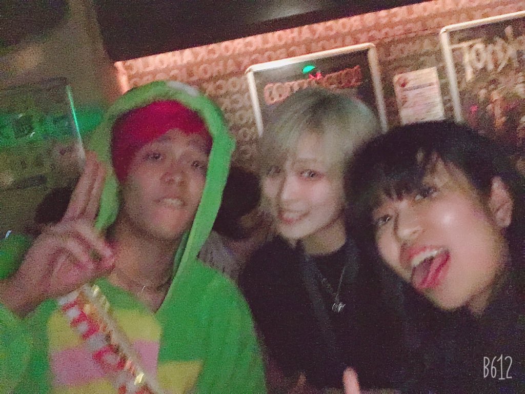 https://bar-rockaholic.jp/shinjuku/blog/97942657-C8C5-4980-9CD2-06EFFE8304D2.jpeg